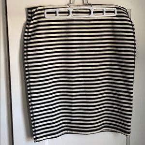 Stretchy Pencil Skirt